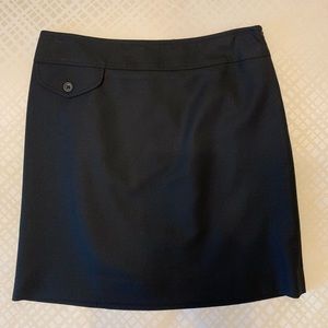 Banana Republic Black Mini Skirt (Size 2)